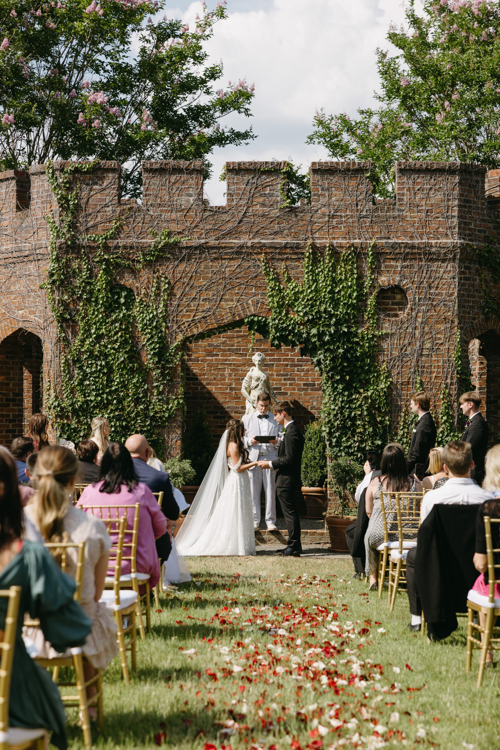 Enchanting Grace in Bloom: A Sophisticated Garden Fairytale Wedding
