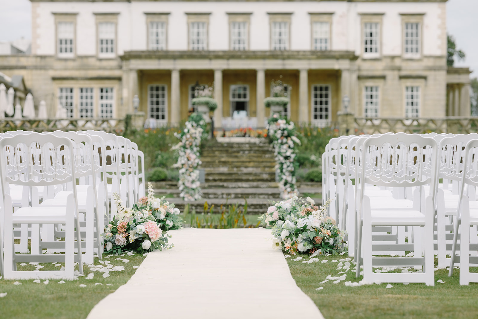 DIY Wedding Ideas That Look Elevated: Elegant Wedding Inspiration at Buxted Park | Elizabeth Anne Designs 