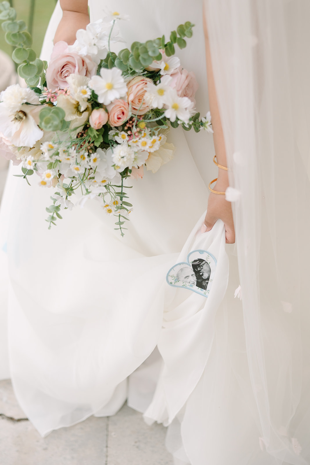 DIY Wedding Ideas That Look Elevated: Elegant Wedding Inspiration at Buxted Park | Elizabeth Anne Designs 